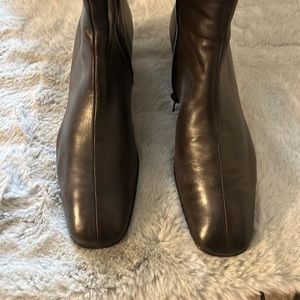 COPY - Ferragamo ankle boots. Reporting. Size too small